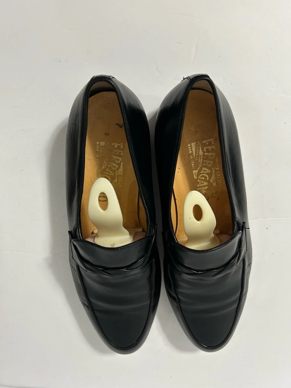 Vintage Salvatore Ferragamo  leather loafers featuring Twisted Strap Men’s 7 E